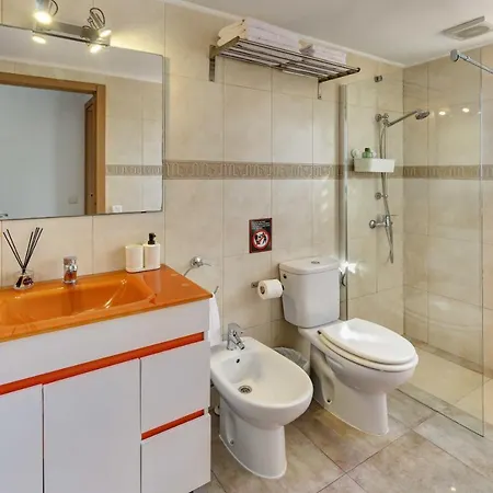 Pau Casals, 2 Min Walk From The Sea & Sea View * Lloret de Mar