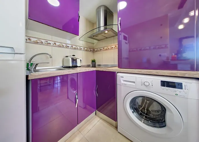 Appartement Pau Casals, 2 Min Walk From The Sea & Sea View Lloret de Mar